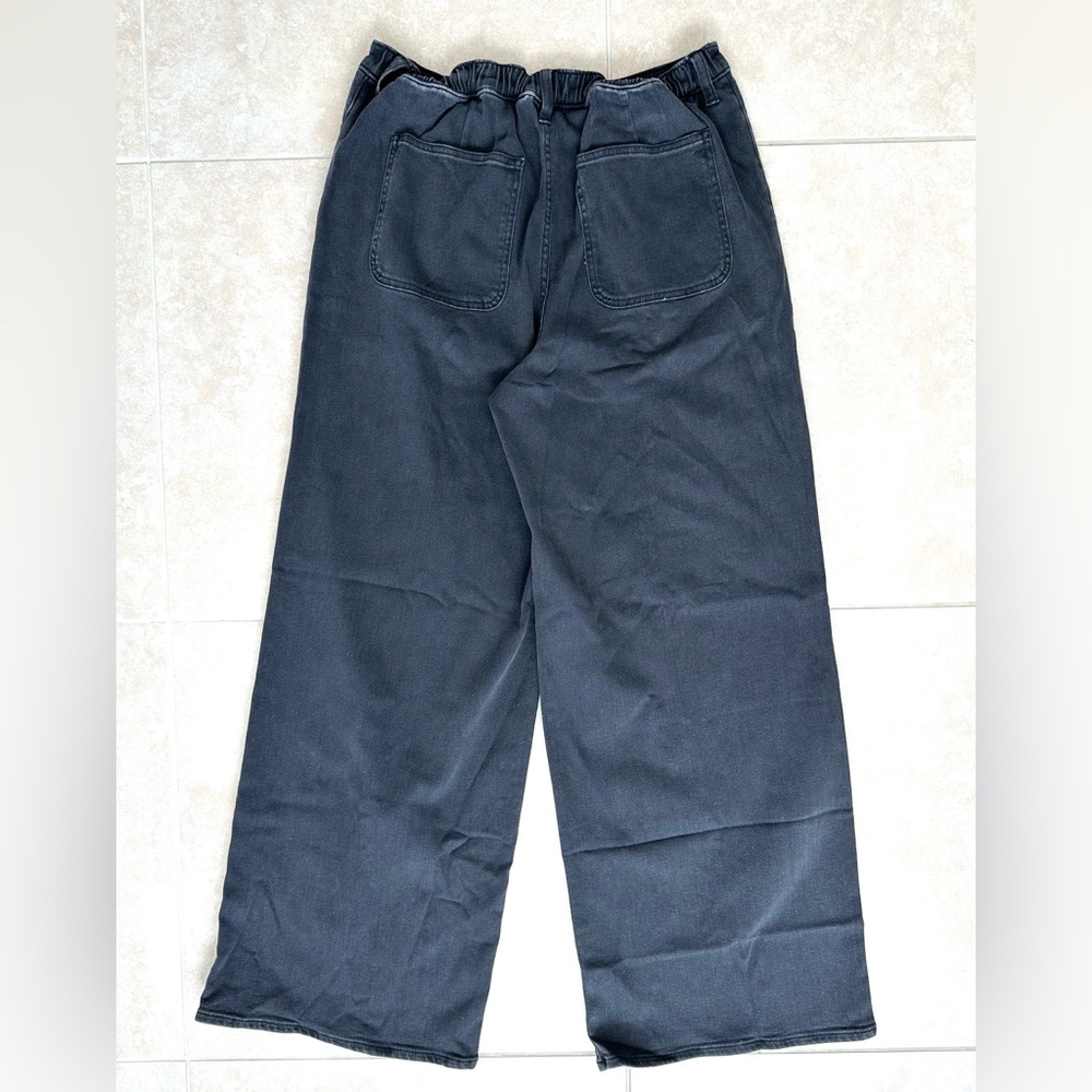 Madewell High Waisted Superwide-Leg Jeans in Bessemer Wash - Picture 5 of 7